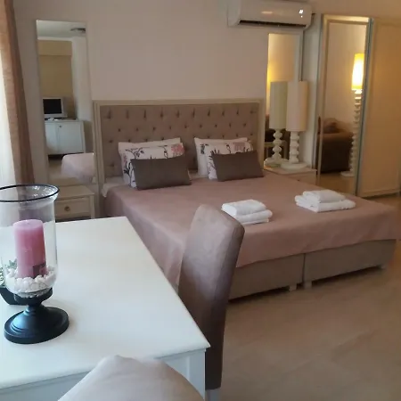 Greecerent - Lux Ladadika